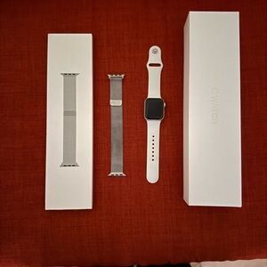 Apple iWatch Series 4 with Extra Bands